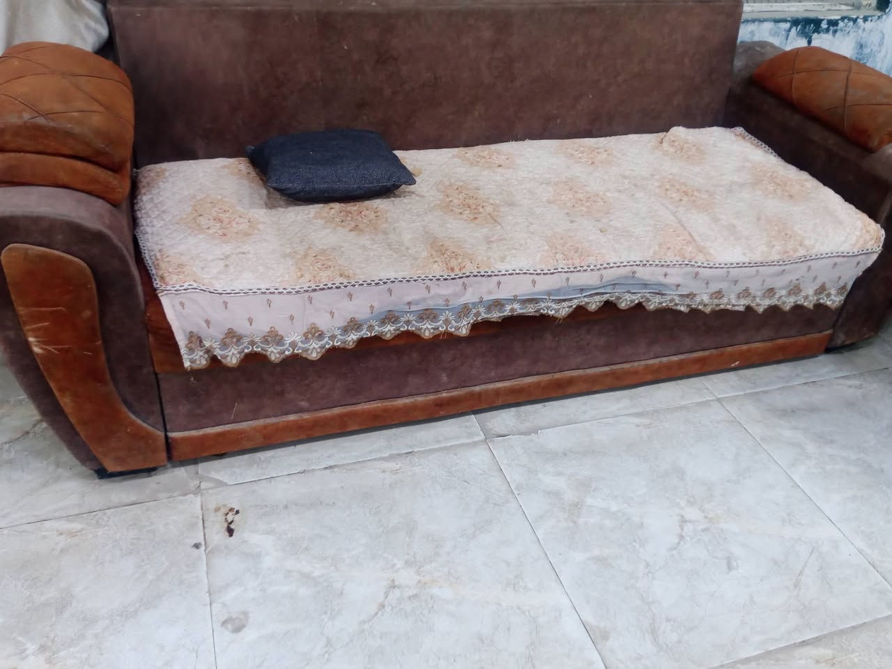 السلام عليكم
تخم مستخدم للبيع العنوان بغداد جسر ديالى


**إذا كنت صاحب هذا الإعلان وتريد حذفه لأي سبب، رجاءا أرسل رسالة إلى الدعم الفني**