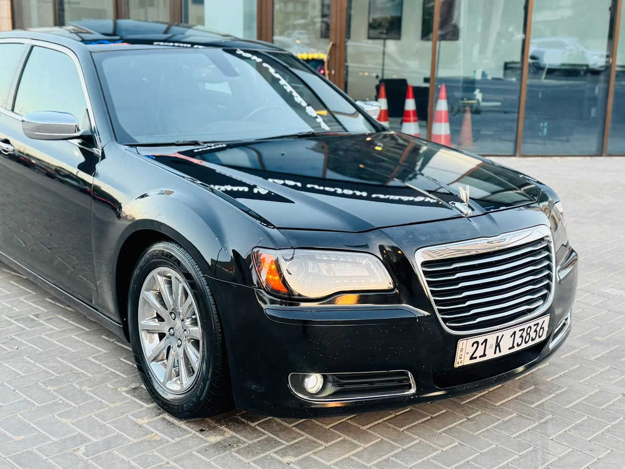 ﷽
‏                                 CHRYSLER 300 2012 LIMITED
كريسلر موديل 2012 ليمتد فول مواصفات پانوراما
لون اسود
--------------------------------------
مكان🌆: سليماني                       سعر💵: 177$
تليفون📲: ***********
--------------------------------------
محريك V6 3.6L سته سلندر
گير و محريك بشرط مامفتوح 
بدون صوت و صرف بدون خلل بشرط فحص
ماشيه 101 الف حقيقي بشرط
--------------------------------------
سيارة  كلين تايتل 
سيارة مكفولة بدون صبوغ
سيارة حيل حيلوة ماشالله
--------------------------------------
مواصفات
{{ بصمة - پانوراما - تشغيل عن بعد - شاشه كبير - گير ماوص - كشنات جلد - كشنات تتفيئة - كشن كهربا - كاميرا - تبريد مركزي - ڤوليؤم - تحديد سورعة - بلاجكتور - زينؤن - بعد }
-------------------------------------
اربع تاير بيلادي  جديد بدون مصروف
سيارة شرط بدون اى نواقص گير و محرك  و حدادي و كاهرباى كل بشرط
سنوية و رقم جديد سنوي بأسمي تحويل غرامة بشرط
--------------------------------------
