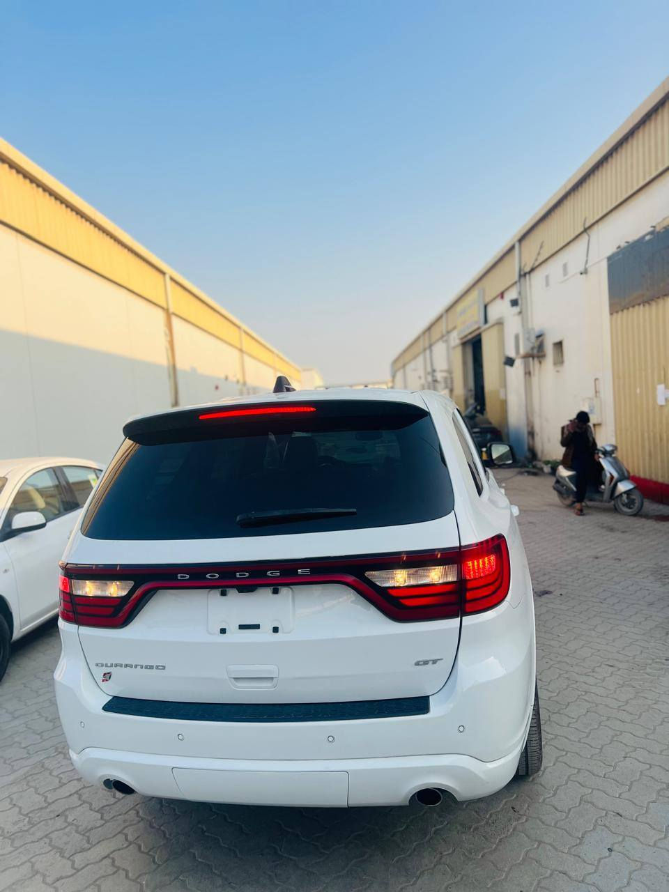 السلام عليكم
دورنكو  GT 2025
كلين ماشية ٦٠٠٠ mi
فقط ضربه صغيره بصندوق ومرفقة مع الصور رقم بغداد 
للاستفسار الاتصال 
***********
