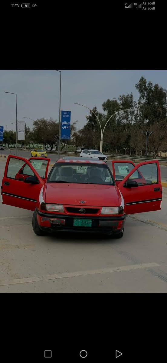 فكترا 1992 للبيع حجم 18 اسلايت طخم ورا وكدام شرط طخم تايرات وباتري جديد وايرمنيه كله شغاله سنويه خضره شرط التحويل كابون بانزين السعر 29.وبيه مجال للاتصال ***********
