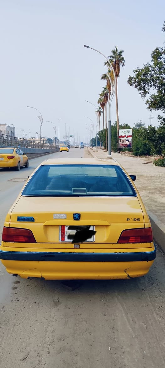 بيجو بارص موديل 2011 رقم مثنئ راعيه بالمثنئ
سياره كشره لا ضربه لا تبديل لاصبغ معمره خياساته 
درايم شفت جهتين جدد مشط جديد صدر جديد نقص دبلات . تايرات المقدمه جدد مكينه كير مابيه اي شي . مصفره هيئه وبحث وغرامات
سنويه ال 28 رقم تلفون ***********  سعر سياره 33 وبيه مجال قليل والشراي بيه خير ويدلل السياره في ديوانيه
