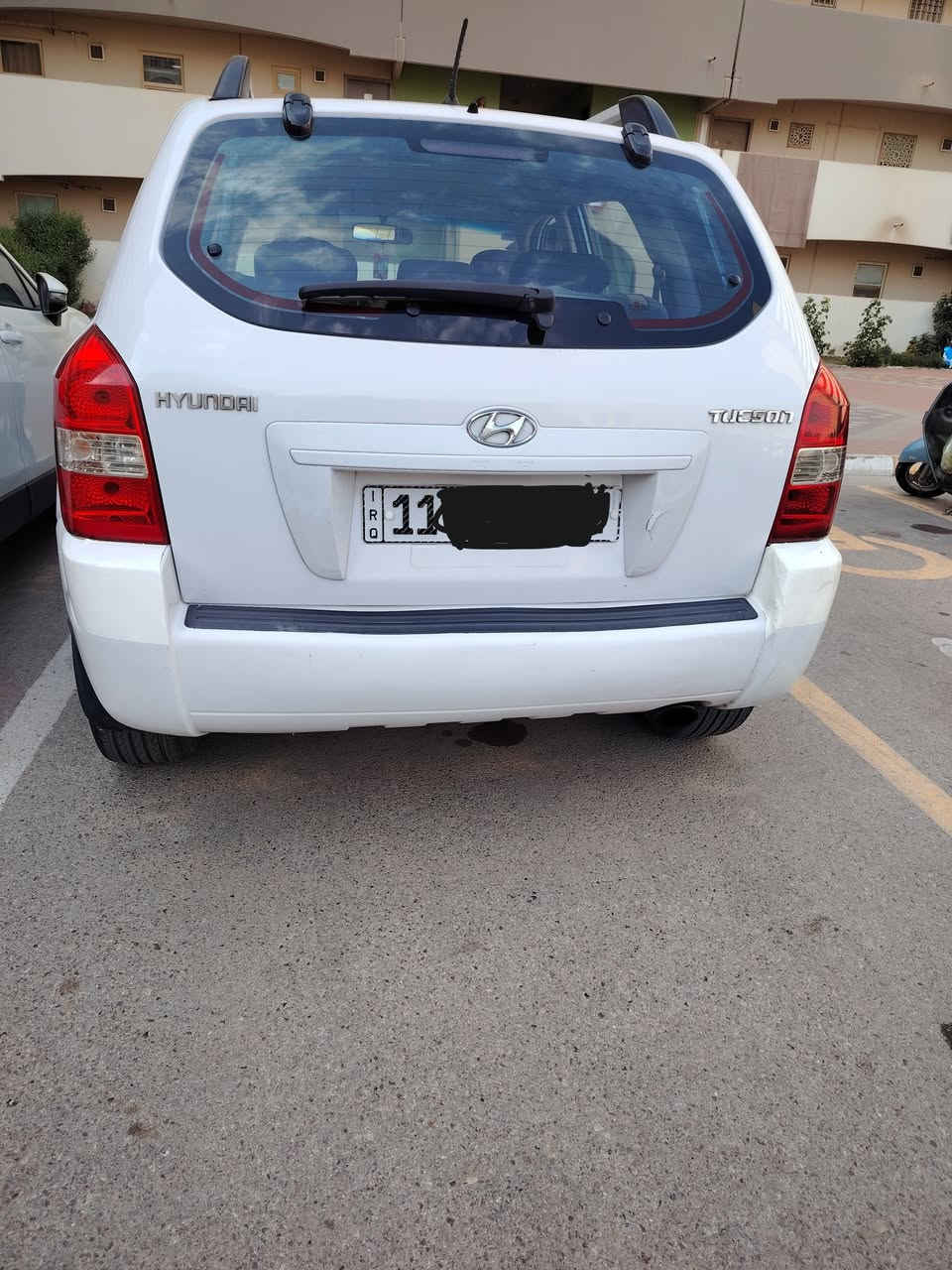 السلام عليكم
توسان موديل 2010 
محرك 2000
ماشية 111 الف حقيقي 
رقم نكليزي سنوية لحد 2030  
صدر تبريد محرك كير خير من الله بلادي
تخم تاير وباتري جدد 
5 ويل كب 
شاشه 
كلين بدون صبغ او ضربة ما عدا بارد يم البكلايتات اثنيهن على كد اصبع والسونار موجود والدعاميات مصبوغة  السيارة نظيفة بمعنى الكلمه ما شاء الله 
للاستفسار الاتصال على الرقم *********** 
مكان السيارة بسماية 
رجاء اني مكلف بالنشر
