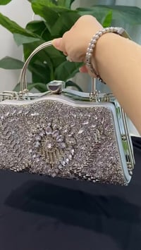 انستا • ازياء طيبه