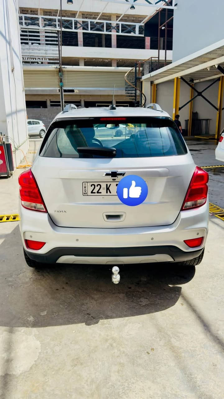 شوفر تراكس 2021 فول مواصفات
ماشية 35 الف ميل

مواصفات السيارة LT  ( السيارة بصمه ) 🔘

كار بلي ✅

نظام ABS✅

كراسي جلد✅

تحكمات ستيرن✅

تشغيل عن بعد✅

كشنات تدفئه تبريد✅

ويل الاسود العريض✅

سياره تحتوي على هوك ✅

حساس ضغط الهواء✅

اليدات بصمات✅

مدخل USB✅

سنويه جديدة✅

مكانها بغداد 

للاستفسار 

***********
