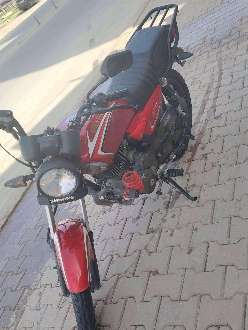 ماطور للبيع موديل 23
ماشي 24 الف
 سعره 675وبي مجال بصيط
***********
