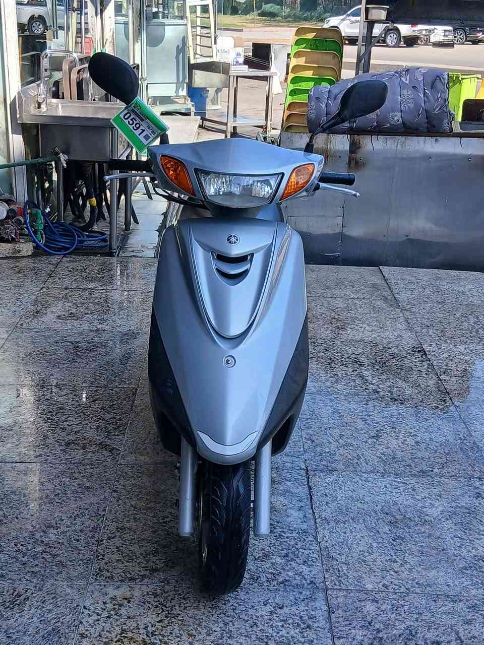 سلام عليكم
دراجة اكزز تريت جديدة و مكفولة كفالة عامة ماشية ١٥ الف مكاني بغداد سعرها النهائي ١٠ ونص قفل
للاستفسار ***********
