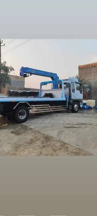 سطحة • كرين سيارة • مرقّم انكليزي