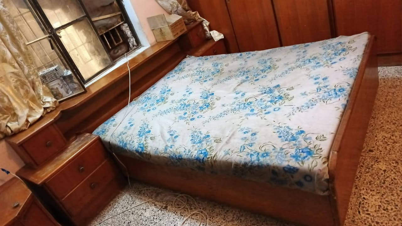 السلام عليكم ورحمة الله
مكلف بالنشر غرفة نوم صاج حطاطه شغل الأول كنتور ٦ أبواب طابق واحد
وجرباية تخت شرقي درجه اولى مع الدوشك سفنج نوعيه ممتازه 
ميز تواليت
زاوية
زاويه ديوان
الغرفة بحاجه إلى تلميع وصبغ بسيط  وتبديل اليدات فقط
الباقي كله شرط
تكمة ومضبوطة وسعره ٣٥٠ الف
مكانه موجوده بالمزاد
للاستفسار
***********
***********
***********
العنوان
ألفلوجة حي الجغيفي الثانيه شارع الضغط العالي شارع ملعب النجمة الرياضي حاليا
تخلص علوه المخضر تحسب رابع فرع عل اليسار مثبت لافته براس الفرع
