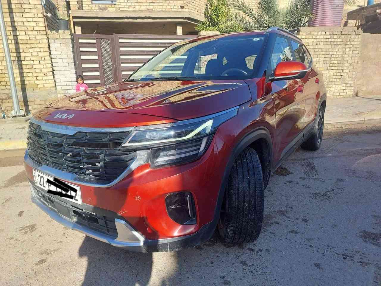 كيا سيلتوس موديل 2024 فئة SX فول مواصفات عدا الفتحه  السياره  حجم المحرك2000تيربو 

مواصفات :_
1.شاشه اندرويد 
2.تحكم ستيرن فول
3.كامرا دوارة
4.نظام كير سبورت
5.ويل كب 
6.كشافات
7. لايتات لد
8.نظام ايكو
9.نظام تزحلق
10. رادار امامي
11.رادارات جانبيه
12. شاحن وايرليس 
13.نظام اوتو ستوب عند الرجوع
14.تدفئه  بالكشنات
15.بصمة
16. نظام إطفاء المحرك عندالوقوف 
17.اناره محيطه بالدشبول والبيبان متغيره مع صوت المسجل 

المسافة المقطوعة 37ميل فقط يعني على وضع شركه  

 الحادث:- تبديل بنيد ونصبغ جاملغ الايمن الامامي  والدعاميه لون اصليه بدون صبغ  وبيه ايرباك ستيرن ودشبول
 
صور الحادث موجوده  راسلني وتدلل
 
*السعر : 15900$ وبيه مجال للشراي 
الاتصال ***********
