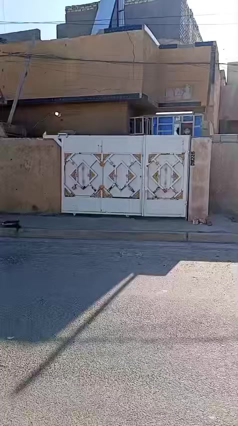 سلام عليكم 
عندي شقه او عندي ابيوت 
بالصحه او بالشهداء او بالزيتون 
عندي قسم مواثث كاملات 

لليجار 
 

ملاحظة 
غير متوجد عل فيس ولا عل ماسنجر 

للاستفسار واتساب موجود وتصال 
‭0771 280 1508‬
***********
