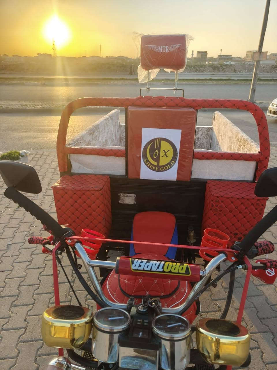 ستوته للبيع موديل 21 بليته ومنفيس محرك 23 نظيفه بدون عيب شراي خابرني مامتواجد عل نت *********** 
مكاني كركوك
