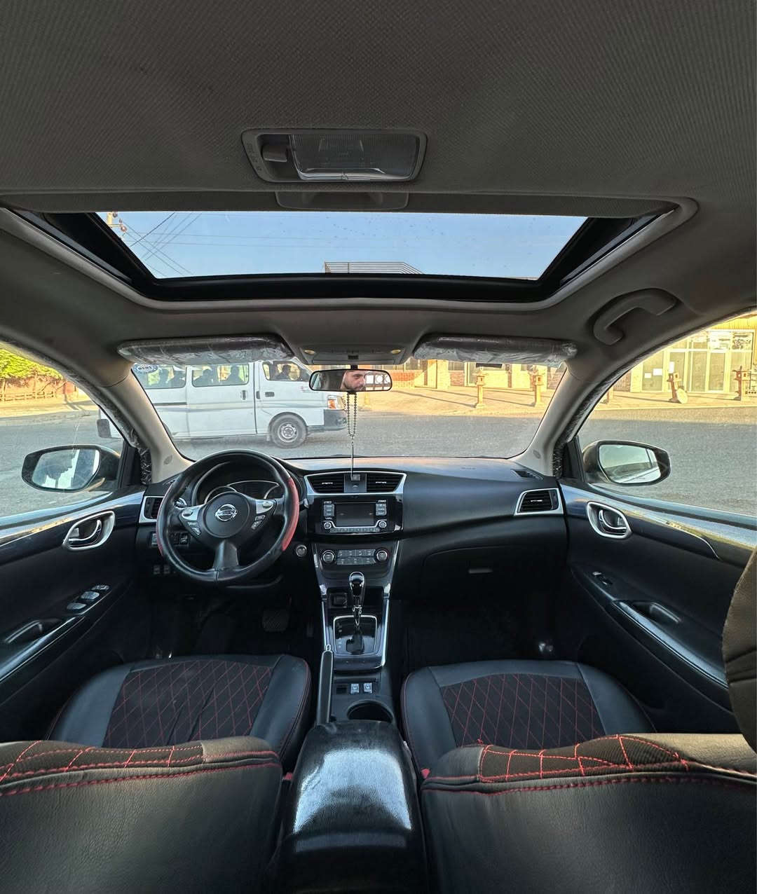 نیسان سێنترا ٢٠١٧
‏SR TURBO
سێ (مۆد لێخوڕین .sport.eco.normal )گێڕ عادی و ئۆتۆماتیکە.سوکان ڤۆلیۆمە .تەحدید سورعەیە. سەدەفە سەیارەکە .سلەیدە. لەیت عەدەسەیە. ویل کەپی بیلەدە. کوشن هیتەرە . سەنەوی تازەیە تا ٢٠٢٩ . ١٤٠ هەزار ڕۆشتوە
بیلەد سپۆرتە
سەیارەکە زۆر پاک ماوەتەوە دوو پارچە بۆیاخی هەیە چاملخی دواوەو سنوق وەک شەریکە چاکراوە دەعمەکەی   خەفیفە سەیارەکە هیچ ماسرۆفی نیە،
سعر 125$
***********
*********** شمشمل, السليمانية
