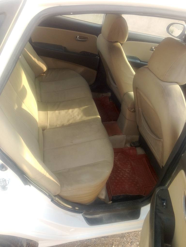 لنتره 11بصره خليجي ،سنويه،28محرك،1600
سعر،80,عنوان البصره زبير           ،*********** الزبير, البصرة
