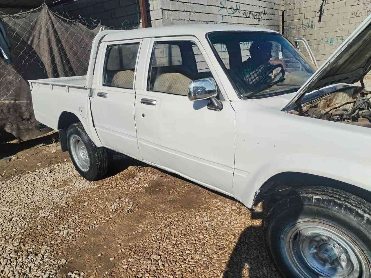 تيوتا ستاوت 82 رقم بغداد صدامي بدون تحويل جاهزه مكينه جديده بلاد تايرات جديد سعره 18 ورقه وبيه مجال مكان الديوانيه ***********
