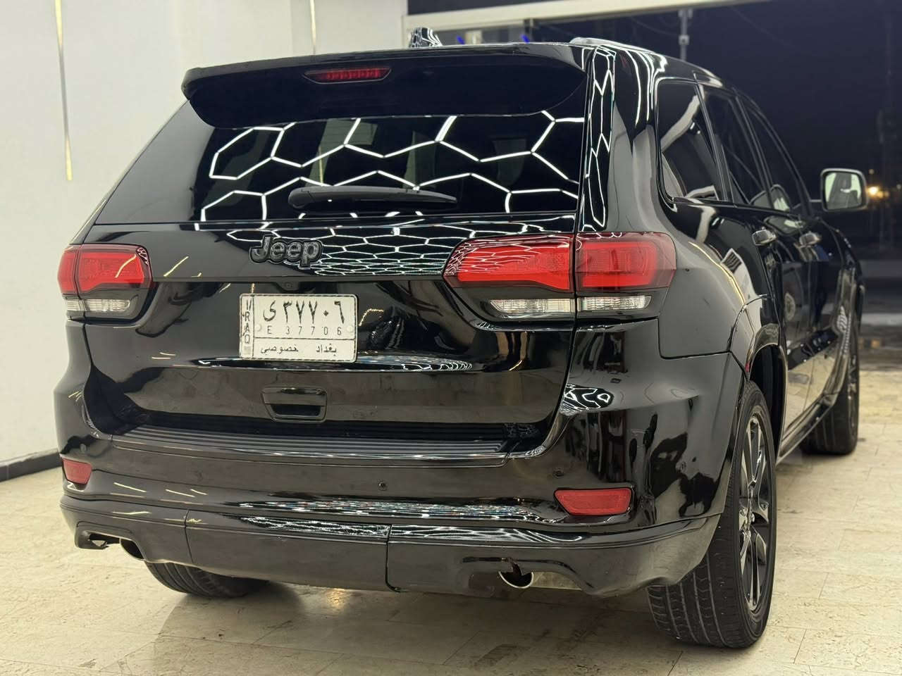 بغداد
السلام عليكم 
جيب 2021 بلاك توب 
محدثه شكل خارجي S
ماشيه 93 الف ميل 
مواصفاتها 
تشغيل عن بعد
صندوقها كهربائي 
حساسات خلفيه
دمام صوت
رادار جانبي
فتحه بالسقف
رقم بغداد بأسمي 
مكان سياره بغداد
صور الحادث ع واتساب وافحص وين متريد اجي وياك
سياره محركها خير من الله 
سعرها 21.500 دولار بيها مجال 
***********
