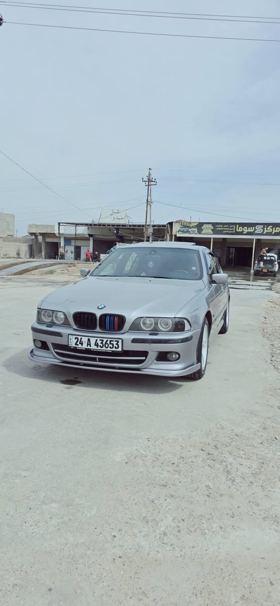 الهم صلي على محمد و ئال محمد
BMW e39 
موديل 2001
محرك 530i v6
ويل M
سقف سلايت 
تايرات لوك 
كير محرك مكفوله 
كهربائيات مكفوله 
بردة خلفية كهربائيه بلادية 
لون سلفر مميز 
استيرن F10
شاشه + كامرا
رقم جديد لحد 2031 و هزة و براد جديد 
بدون اي ضربة 
و صبغ جم قطعة بس اني ابيع صبغ حزام الباقي صبغ بلاد خالي من الضربات 
سيارة كلش حلوة و مال بيت 
رجائا محتاج لبيعها اذا مو شراي لا تسال كل شي موضح ❤️
مكان السيارة كركوك 
سعر المزيونه 117 
رقم المبايل ***********
