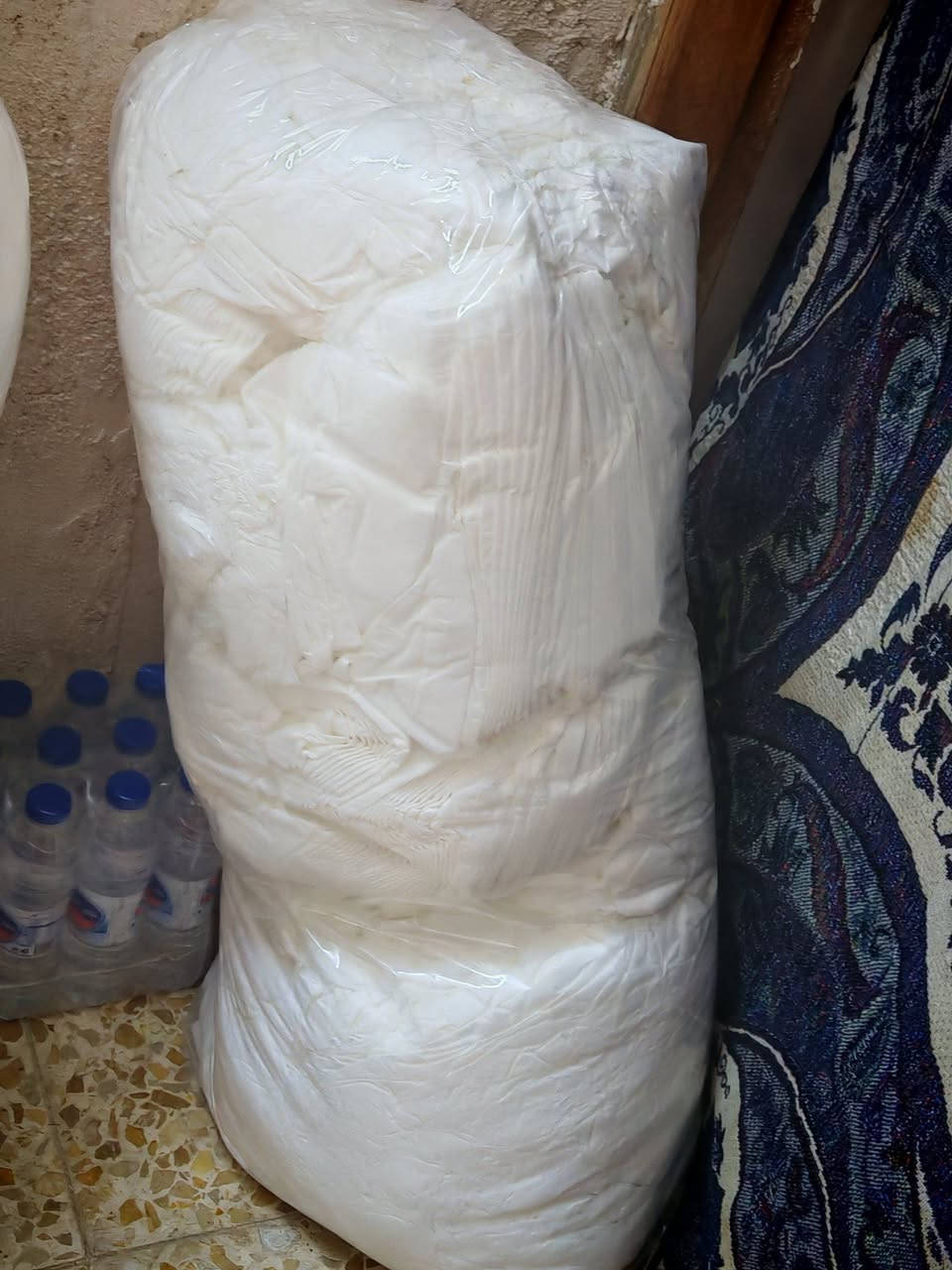 كلينس صناعه معمل درجه اولى وقوي تقريبا وزنه ٥ كيلوات أو أكثر يستخدم لاي شي للمطابخ للسيارات للتنضيف للاستعمال الشخصي ع شكل لفات طبقات ومصفط داخل الكيس ثخين وناعم نفس الباكتيات ويكفي سنه سعر الكونيه ب٨ توصيل ٣ الاف داخل النجف  وباقي المحافضات ٥  الاف للحجز والاستفسار اكثر مراسلتي ع خاص


**إذا كنت صاحب هذا الإعلان وتريد حذفه لأي سبب، رجاءا أرسل رسالة إلى الدعم الفني**