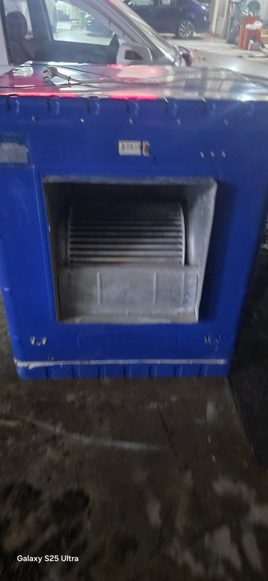 وصول وجبة جديدة من المبردات شرط نظافة وشغل
مع وصول وجبة ماطورات ٢ونص و٤ونص
مبردة ٤ونص سولان اصلية شركة نظافة ٩٠%
دوميز فايدة شارع الحجري مقابل ماركت الشيخ 
*********** 
***********
