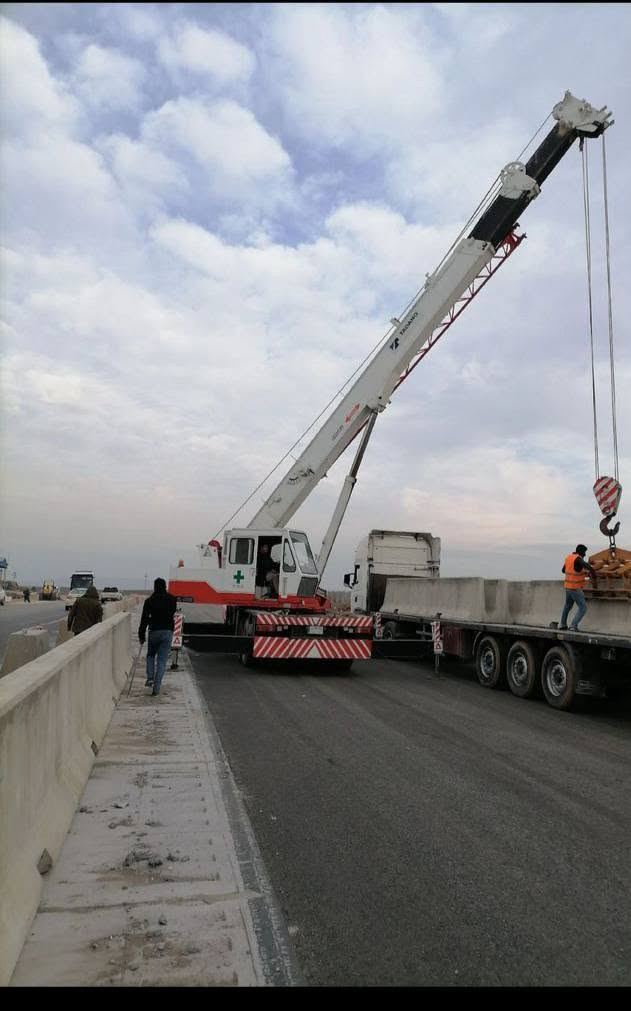 كرين 20 طن 
تادانو 2009 رقم بغداد  نكليزي 
باسمي تحويل  .جاهز لكرين للعمال ..
الكرين بلبصره موجود ..
للستفسار ع رقم ***********

