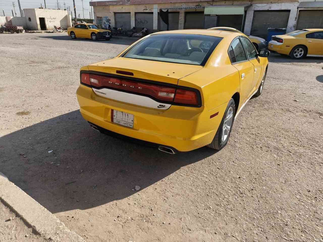 السلام عليكم  جارجر 2011 ضربتها جاملغ اليمن الكدام وماعابر لا معجون ولا ضربه قويه ولا خياس السياره خط جديد مصفره غرفه جديده بطاين جديده السياره جاهزه من كلشي السياره بل رفاعي وابو السنويه يمي مشروع وطني السياره السعر 130 واني خادم ‏‪***********‬‏
