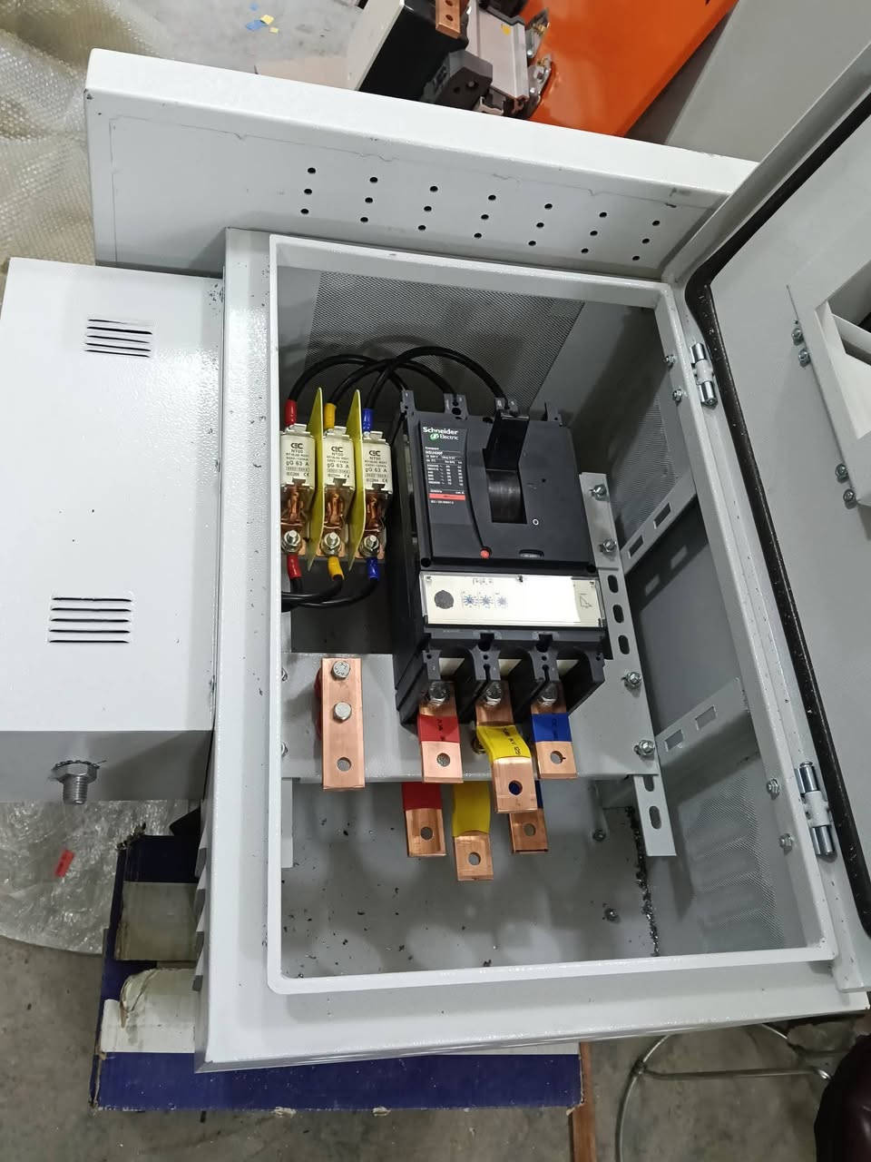 كهربائي منازل عام ***********
