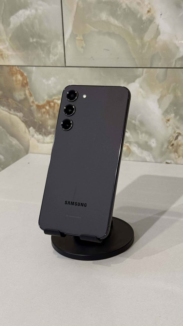 كلكسي اس 23 بلس ذاكره 256 عشوائيه 8 
شرق اوسط دبل  شريحه عربي بالكامل 
معالج سناب دراكون 8Gen2  
كامره 50 ميكا بكسل بطاريه 4700
مكفول كفالة عامه شرط الفحص نضافتة 100%
كامل ملحقات عدا الكارتون 
سعر 575 وبي مجال للشراي 

العنوان :النجف الاشرف 
واتساب فقط *********** النجف, العراق
