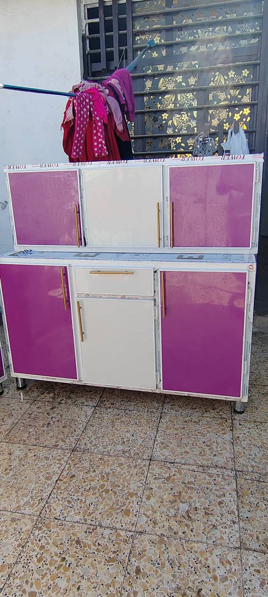 سلام عليكم كاونتر ٣ قطع تفصال شرط تركي اصلي بيع سريع ب٢٠٠ نهايته العنوان الشعب *********** كل ضرر مابي
