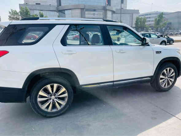 السلام عليكم
 شانجان موديل ٢٠١٩ cs95
مواصفاتها فول
محرك ٢٠٠٠ تيربو كير ومحرك خير من الله
 بانوراما
مري شفط واشارة
جنطة كهرباء
دخول بصمه
تشغيل عن بعد
تحكم سترين جهتين
تبريد ٣ قطع 
٧راكب 
تخم تاير 
شاشه جديدة اصلي مبدلة  
مال جناي
سيارة بيه ضربة خفيفة جاملغ الامامي وشوية باب جهه الراكب صور الضرر مرفقة بالمنشور
رقم بغداد  سيارة بأسمي تحويل ثاني يوم
 مكان سيارة بغداد الرصافه
السعر  132وبيها مجال حق الجية 
*********** Colombo
