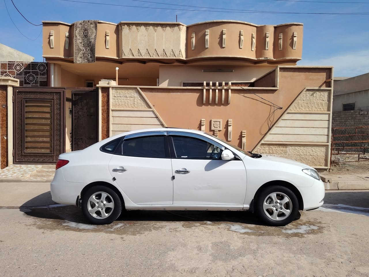 سلام عليكم 
النترا 2011 السياره بسمي شرط الوكاله التحويل 
السعر 110بيها مجال بسيط
باقي التفاصيل اتتصال ***********
