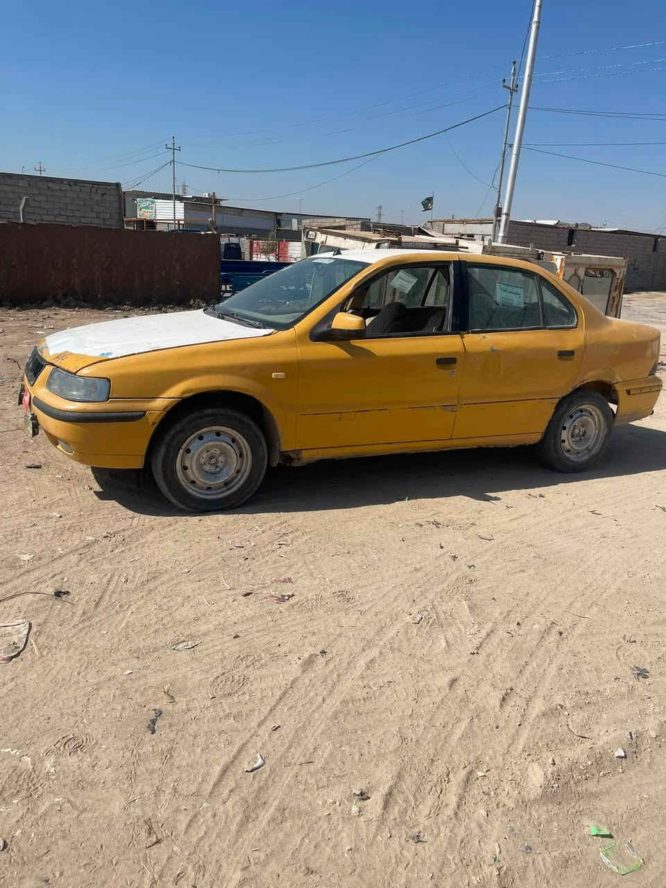 سمند ٢٠١١ رقم احمر راعيها متوفي بيهاا قاصرين أبيعك بدون مداور سياره بيهاا تنقيص دهن  سعر ١٢ وبيهاا مجال ***********
