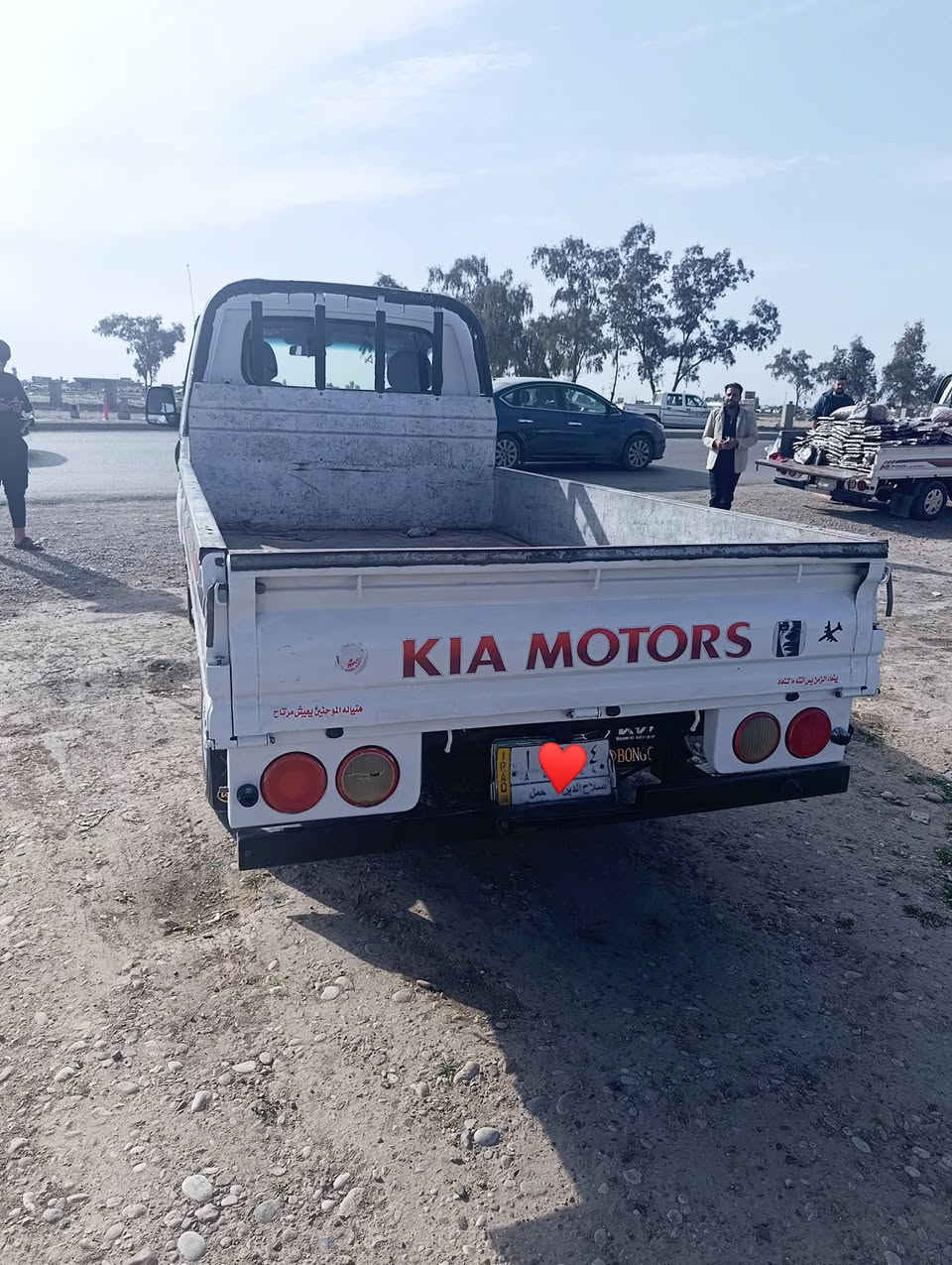 السلام عليكم كيا للبيع موديل 14 رقم صلاح الدين مشروع وطني مقفوله كفاله عامه السعر 115 مكان السياره كركوك***********
