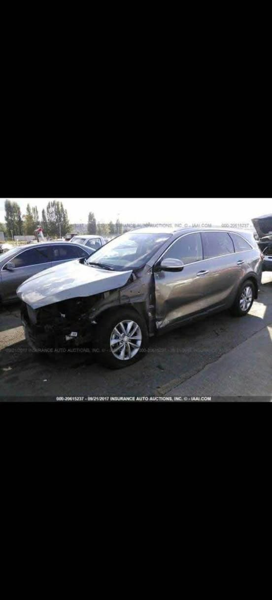 السلام عليكم سورنتو 2016 حادث موضح بالصور 6 سلندر 7 راكب 3 قطع تبريد هيترات بالكشن كشن كهرباء ماشية 94 جاهزة السعر175 وبيها مجال رقم بغداد دولي *********** الفلوجة, الأنبار
