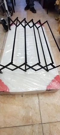 منشر ملابس تعليق قابل للطي سبع حمالات طول ٨٠سم السعر ٢٠. ألف  للطلب وا...