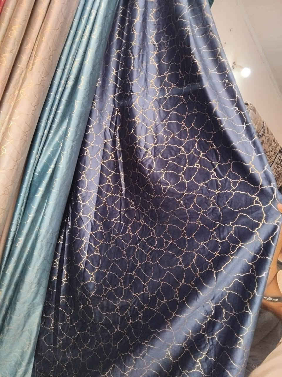 اللهم صل على محمد وال محمد 
توفرت وجبه جديده🌹🌹
بردات مي الذهب جنطه قطعتين عرض 3امتار و70
 👈🏻 وارتفاع 3امتار و10سعر 20الف 👉🏻
عنوان سبع البؤر شارع بلقيس مقابيل جمله حسين،


**إذا كنت صاحب هذا الإعلان وتريد حذفه لأي سبب، رجاءا أرسل رسالة إلى الدعم الفني**