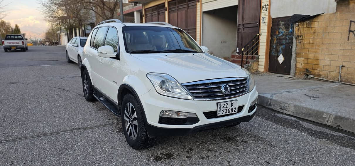 سانگوێنگ ڕیکستۆن 2015فول مواسە فات گێڕومەکینە مارسیدس نیوپارچەی بۆیاخە سەنەوی بەسەرچوە هەزەوڕەقەمی تازەیە سعر{103}***********
