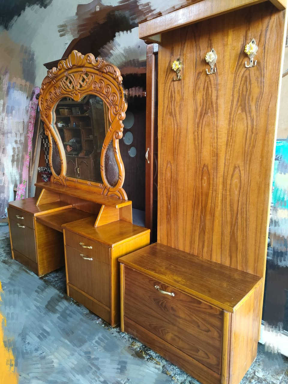 #متابعينا_الكرام 
ميزتواليت وزاويه ملابس شغل ثقيل انظاف جدا 
#سعر_عرض_خاص_فقط_110🔒 
 مستعدون لشراء غرف النوم والقناصير المستخدمة
للاستفسار مراسله الصفحه او الاتصال على  الارقام التالية 
***********📲 واتساب 
***********📲 

📍 العنوان موصل الجانب الايمن دوره الزنجيلي📍
💙تابعو صفحتنه ليصلكم كل ماهو جديد وحصري💙
