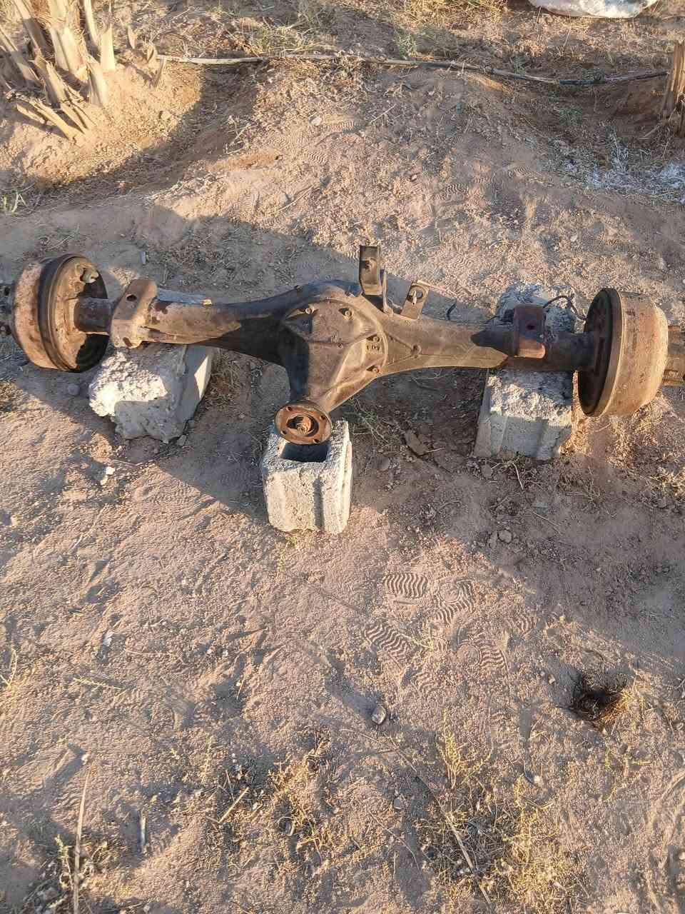 سلام عليكم 
كسن كياحمل بنكو 96لبيع
يم صيطره لكفل
لاستفسار رقم
***********
