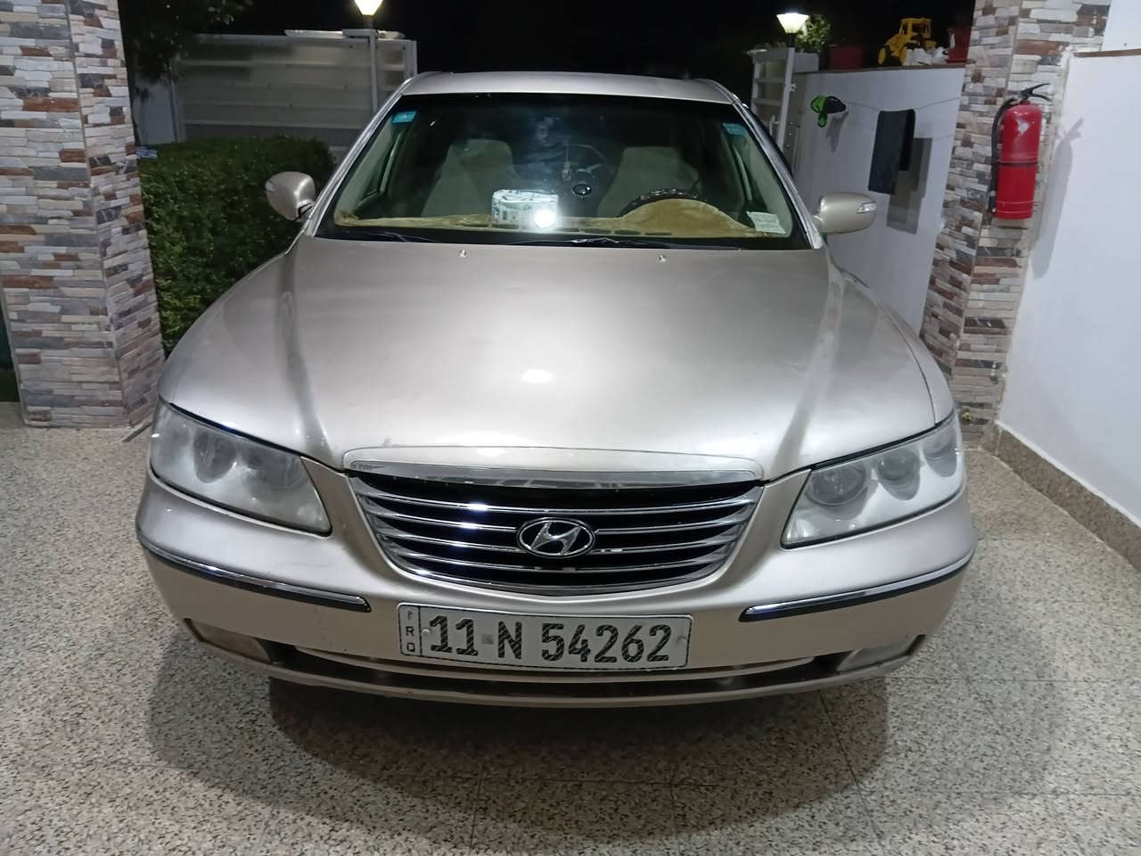 ازيرا لمتدد مفوله للاخير 
2007 خليجي محرك ٣٣٠٠ 
بأسمنا رقم بغداد 

للبيع فقط بدوون مراوس 78 وبيها مجال قليل 
*********** ديالى بعقوبه 
بدووون مراااااووووس 
مصبوغه حزام فقط بدون ضربه بدون معجون بدون حادث مجرد صبغ  جارده ونصبغت 
كير +مكينه +صدر جديد حاويه شرط كفاله 
((نقصها مشط تسيرن تعبان فقط ))
تبريد تدفئة فول 
منضومه زنون اصليه
