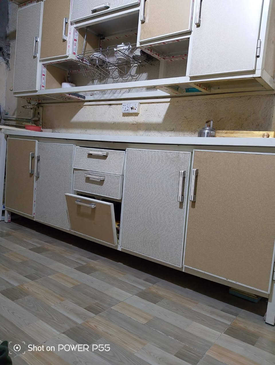 كاونتر للبيع مع سنك مرمر بي ملاحضات بسيطه السعر٣٥٠الف
***********
