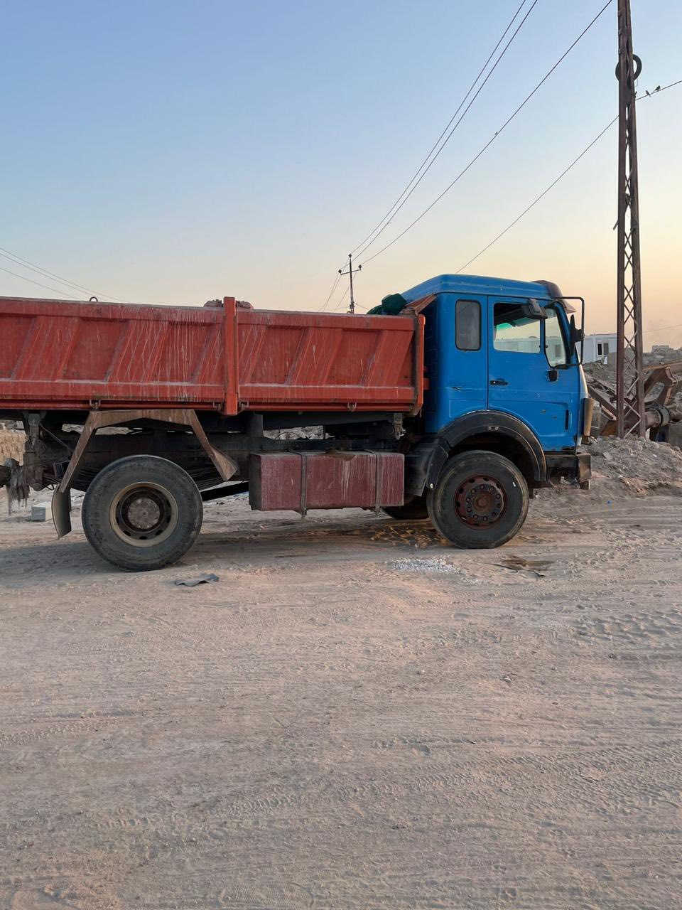 تك قلاب للبيع  *********** 
مديل ٨٣ 
مكينه ٨ 
كير برميل ١٣٠
