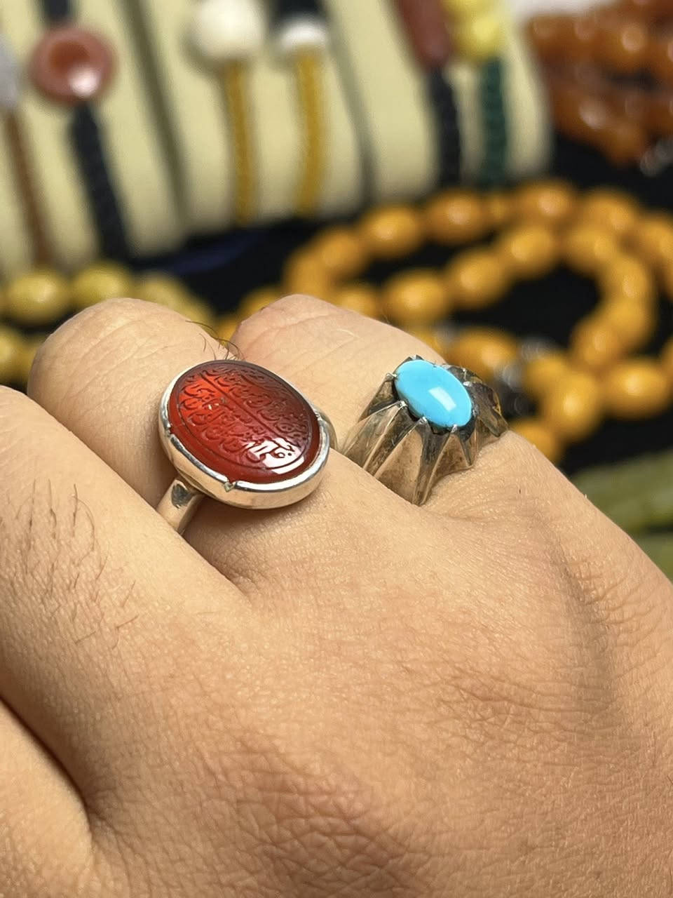 خاتم عقيق يماني ياقوتي
صياغة يدوية اية الرزق ومن يتقي الله

الشراي***********

المكان  بغداد حي اور.
