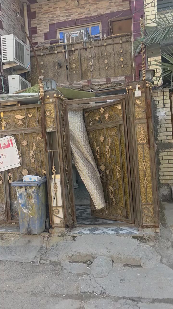 نص قطعة للبيع قطاع ٦٧ الفرع العريض ***********
