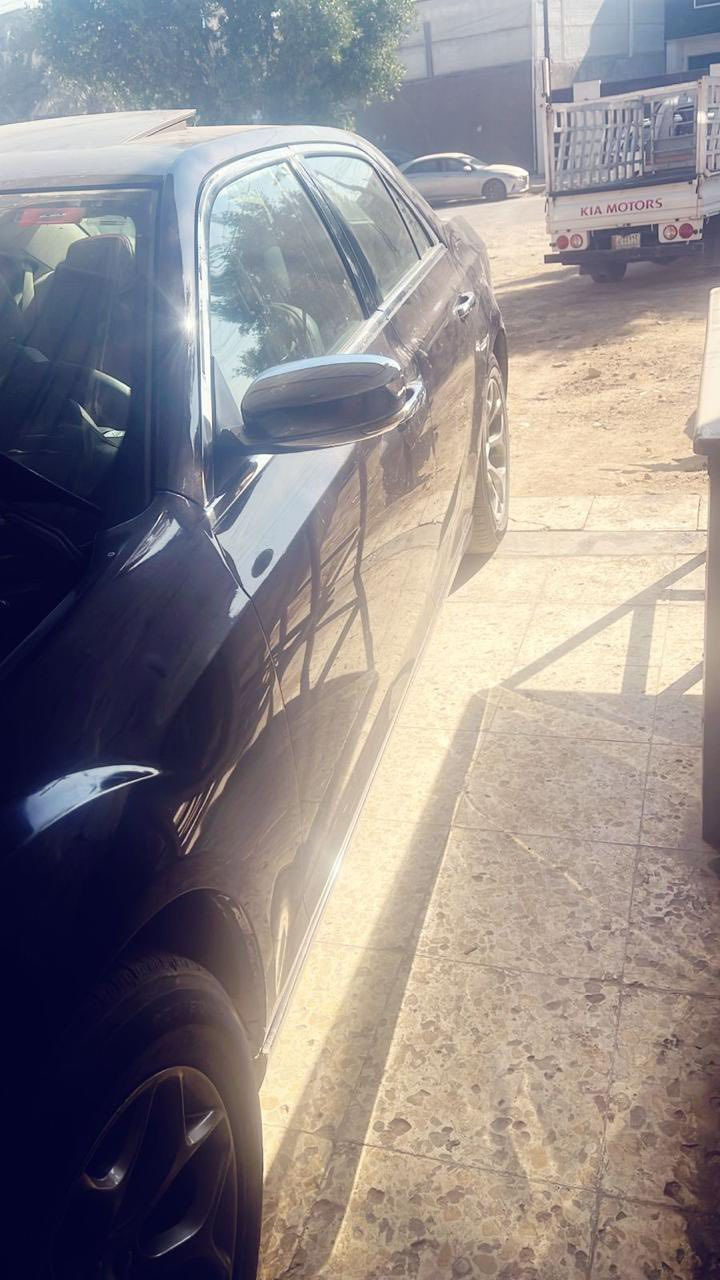 سلام عليكم حبايب اوباما للبيع السياره فول الفول موديل 2012 حادثها جاملغ وبنيد بل حافه يعني بدون ايرباك السياره السعر 170 وبيها مجال للاستفسار0 770 038 0179‬
