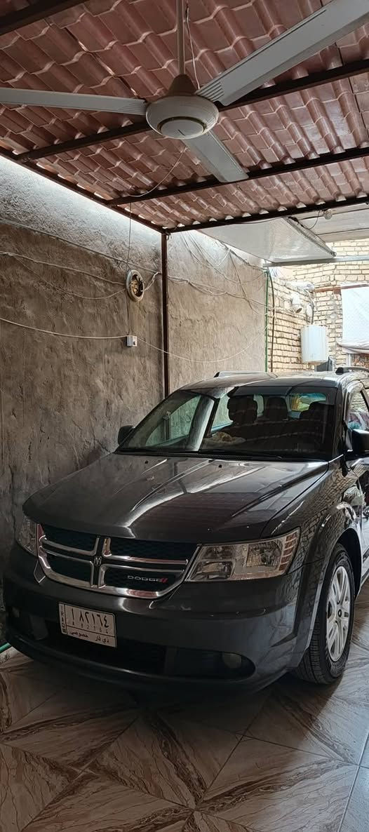 السلام عليكم جورني للبيع موديل 2018 حادثها تبديل بنيد وجاملغ الايسر  قطع واحده تبريد السياره جديده بمعنه الكلمه تجي وتشوف  بعينك السعر 135 وبيها مجال قليل  للاستفسار *********** مكاني الناصريه مركز
