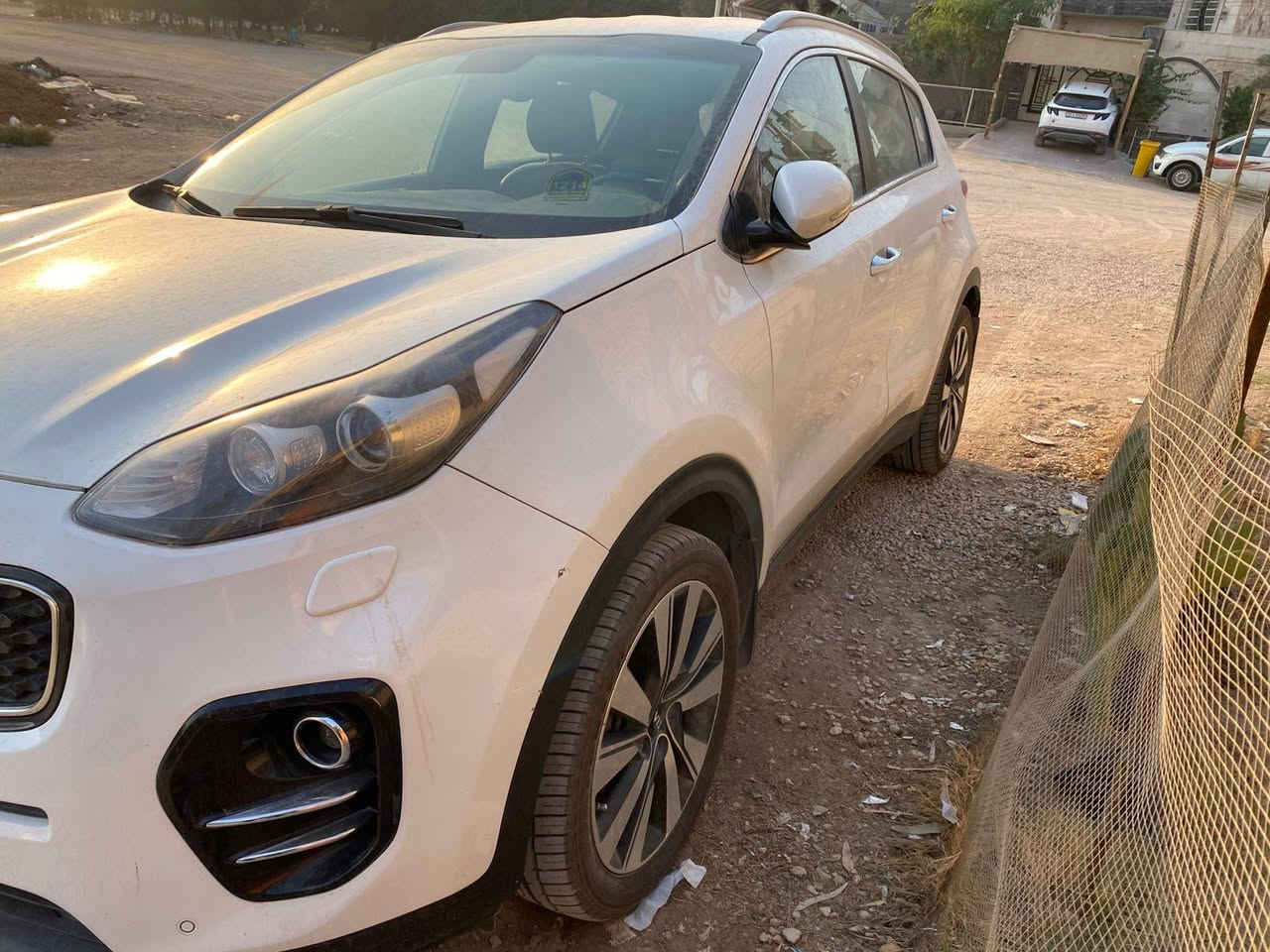 السلام عليكم
كيا سبورتج خليجية كفالة عامة رقم بغداد الشركة الدولية مكانها بكربلاء ماشية 50 الف حساس امامي خلفي
 كامرة
 زراك لايت
 مري شفط
اشارة بالمري  السعر 190وبيها مجال للاستفسار ***********
***********
