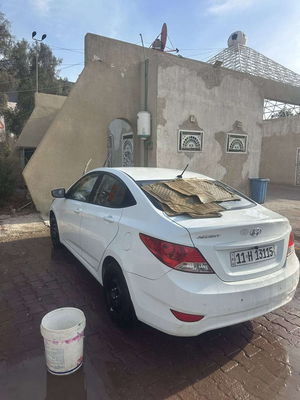 هونداي اكسنت  بيه صبغ شي قليل بدون ضربة ٢٠١٦ مكينة وكير فول بيه صبغ شي قليل  رقم بغداد تحويل ثاني يوم *********** سعرهه ٨٨ مجال قليل
