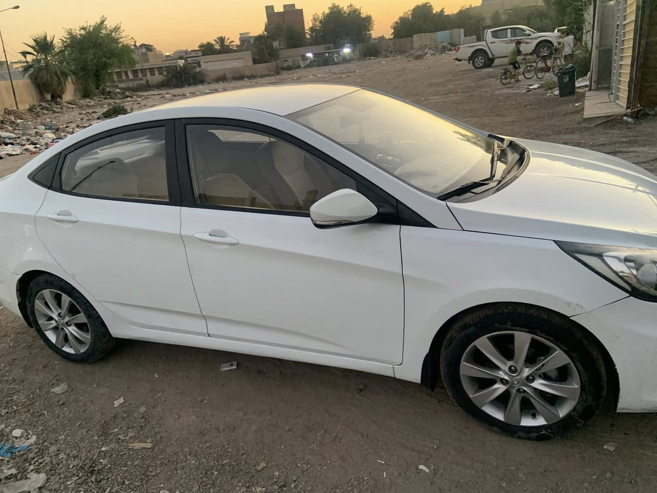 السلام عليكم جميعا
سيارة هونداي اكسنت وارد خليجي موديل ٢٠١٤ گير ومحرك وصدرها نظيف مكفولة كفالة عامة السيارة نظيفة بلادية قطعة ما مبدل بيه أمانة الله ورسولة بس من يم البانزين اكو طخة ومعجنة ومصابغه تعرفون الشارع بعد من تنزل سيارة بيه لازم تشخط وتنطخ وخصوصاً الدعاميات / المحرك ١٦٠٠ دوش دكشن عالي ويل كب حجم ١٦ سعرهة ١٠٠ ورقة وبيه مجال والجاد والشراي يدلل علينة وهذا رقمي 
.٧٧.٢٥٤٦٢٥٣


**إذا كنت صاحب هذا الإعلان وتريد حذفه لأي سبب، رجاءا أرسل رسالة إلى الدعم الفني**