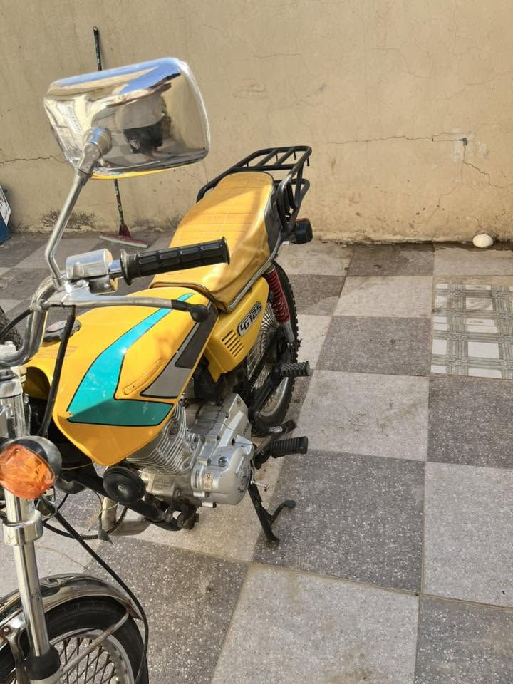 السلام عليكم 
دراجه للبيع اربعه كير 
السعر 650 الف مديل 21
العنوان الكوفه 
الهاتف ***********
