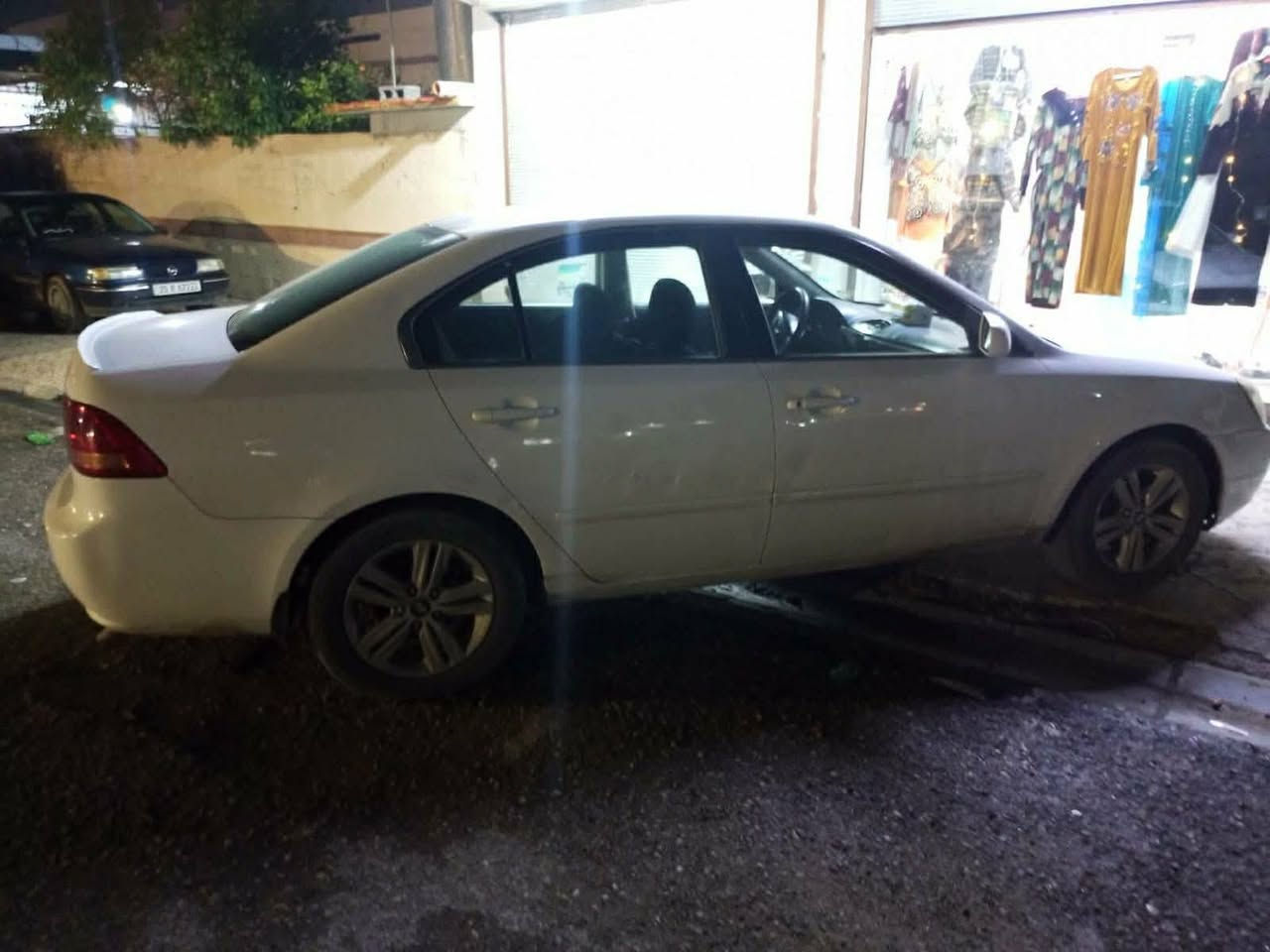 السلام عليكم ورحمة الله وبركاته كيا أوبتما خليجي ٢٠٠٨ محرك ٢٠٠٠ السياره كلين بدون صبغ معامله كامله باقي بس عل لوحات مكان تكريت ***********
