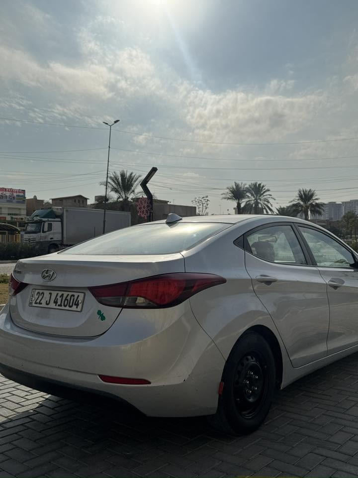 السلام عليكم النتره ٢٠١٦ وارد امريكي مكينه ١٨٠٠ دوش محرك بلادي ما مفتوح  
السياره حادثهه البنيد فقط بدون ايرباك و بدون دواخل و صور الحادث موجوده. البنيد مصبوغ  و الجاملغات مباوك رقم اربيل دولي باسمي سنويه و هزه جديده و السياره جاهزه بدون نواقص السعر.113       ورقمي***********
مكاني حي الجهاد.الضباط
